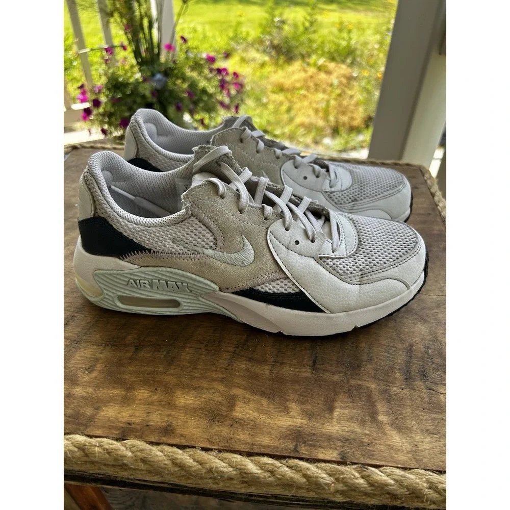 Nike Air Max Excee CD5432-131 Womens 7 White Black Casual Running Shoes